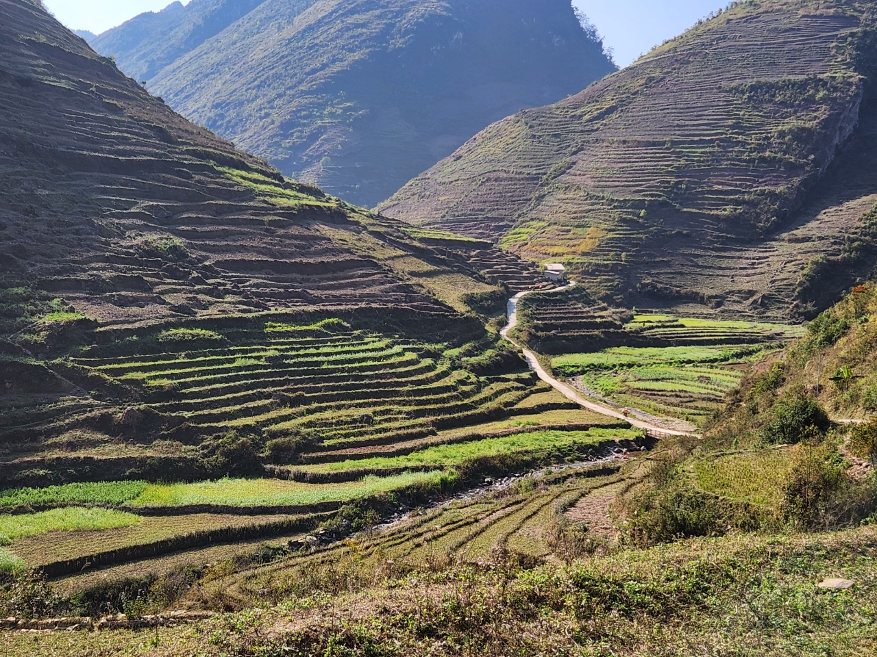 Northeast MTB Expedition – Conquer the Roads of Mong Cai, Cao Bang, and Ha Giang 15 Days